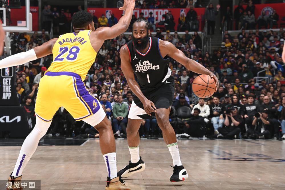 詹姆斯犯规 詹姆斯犯规