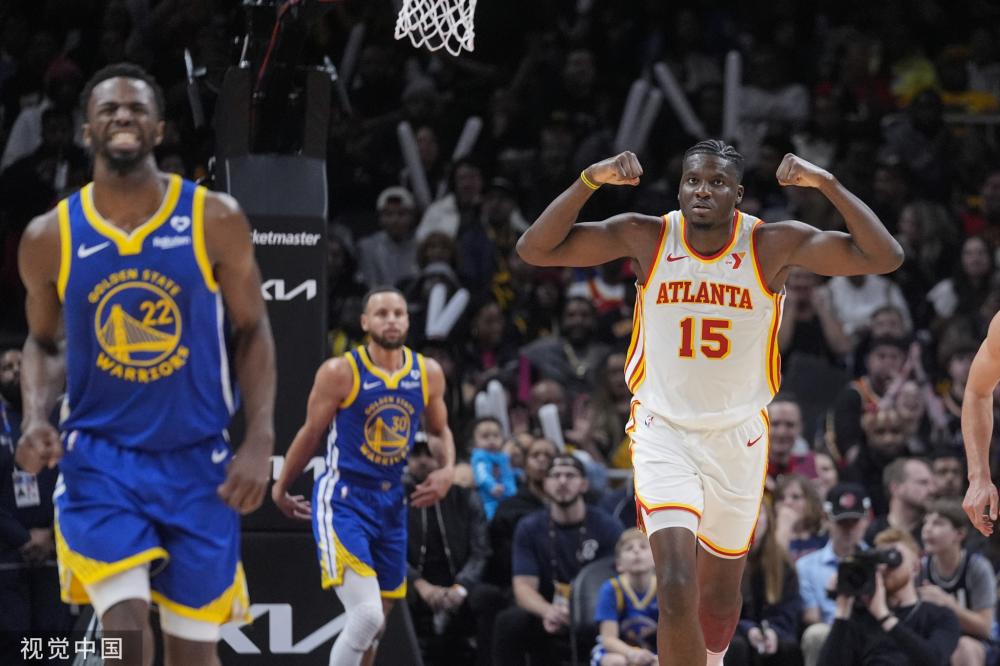 了半决赛的 了半决赛的